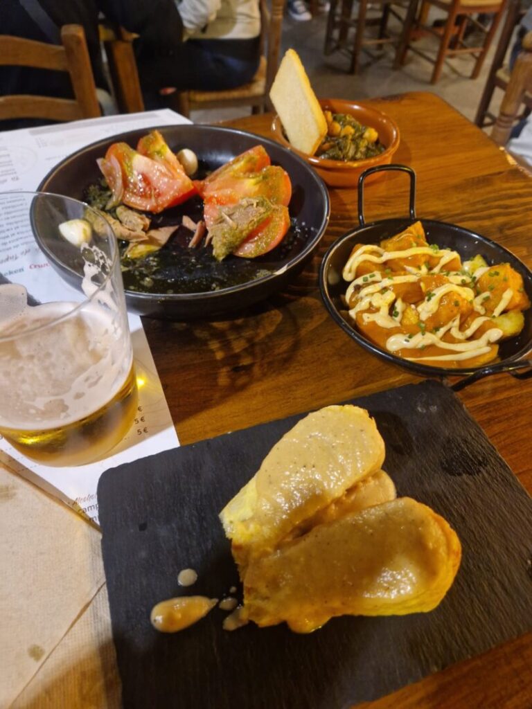 tapas y cerveza